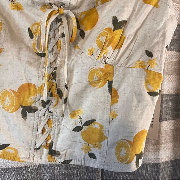 Kirious Tan Lemon Print Lace Up Crop Top Size XL‎ - Picture 3 of 9